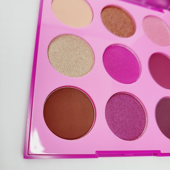 9J | Just A Crush | Morphe | Brand New in Box | Authentic | NWT - Picture 4 of 13